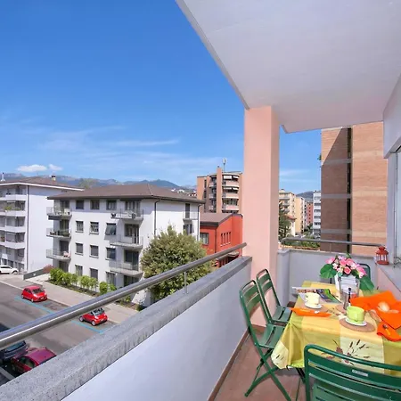 Kiki House For 4 With Balcony & Lift - Happy Appartement *