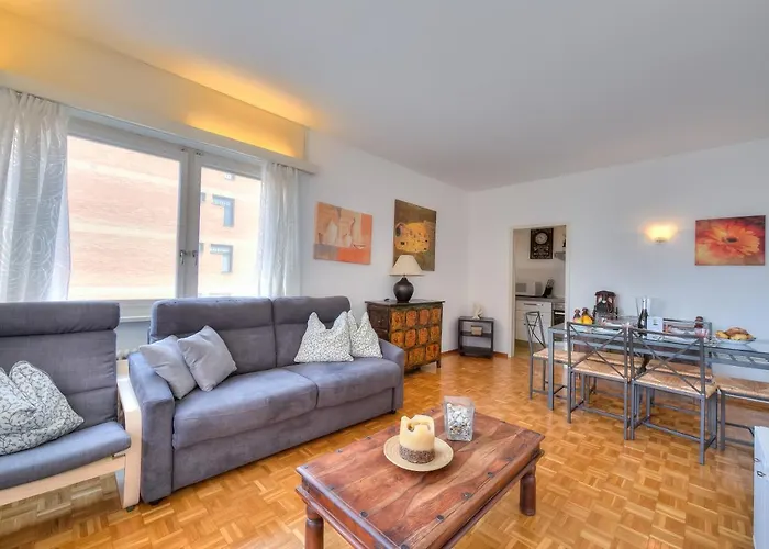 Kiki House - Happy *