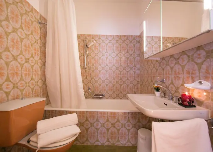 Kiki House - Happy * Lugano